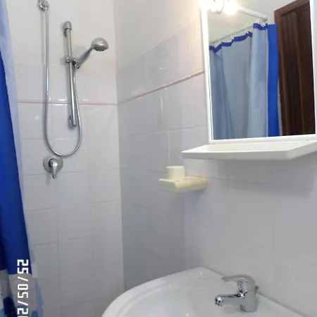 Vendégház Albaruiaffittacamere Budoni