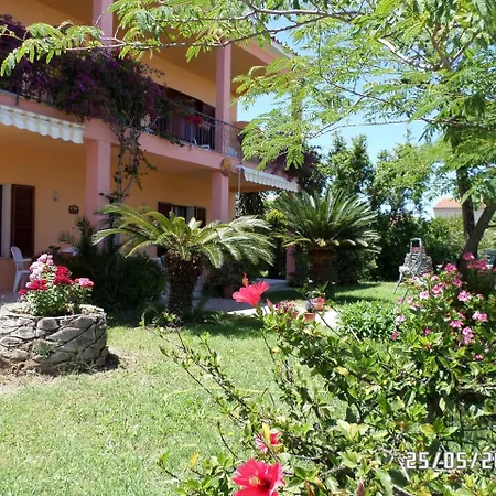 Casa de hóspedes Albaruiaffittacamere Budoni